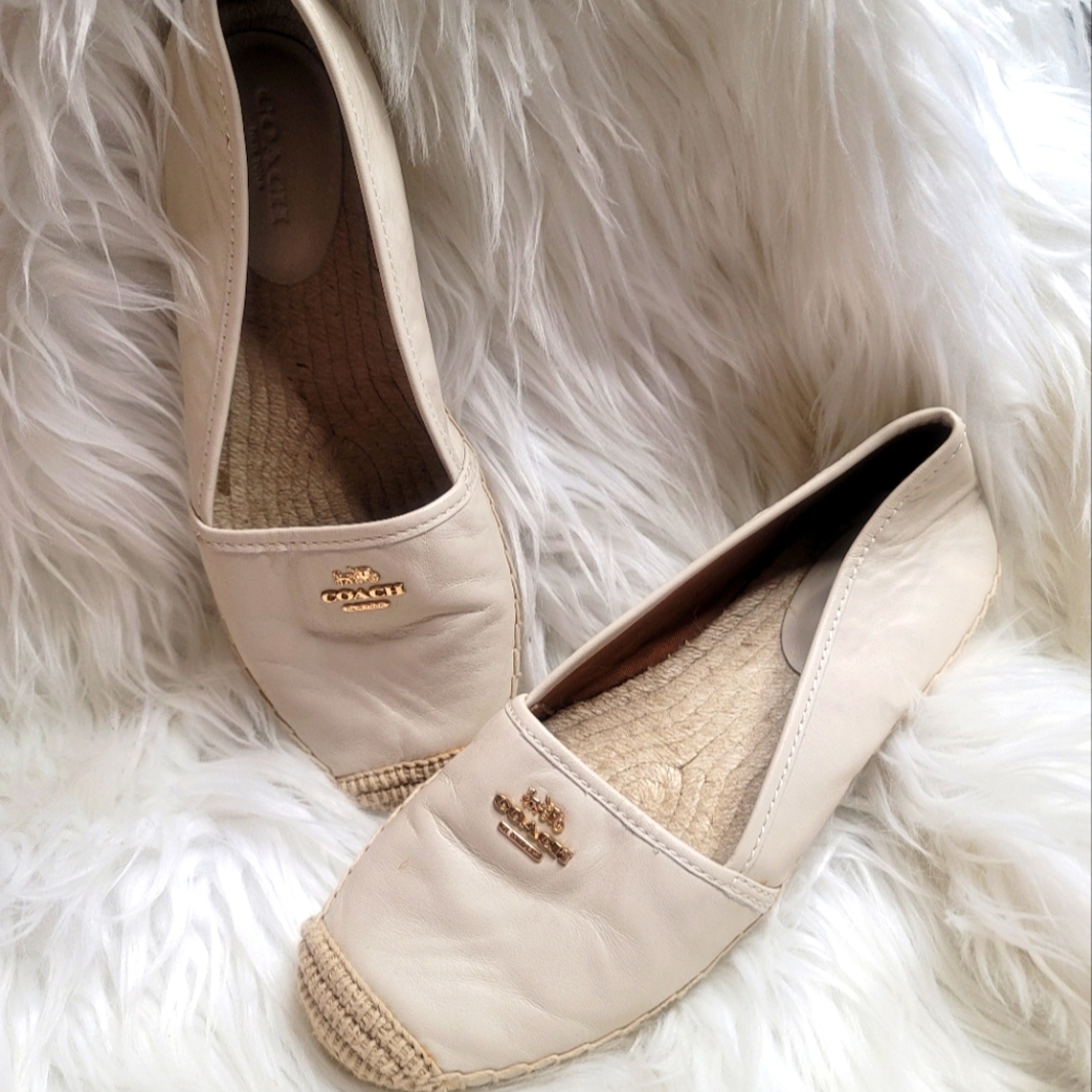 Size 8 flats